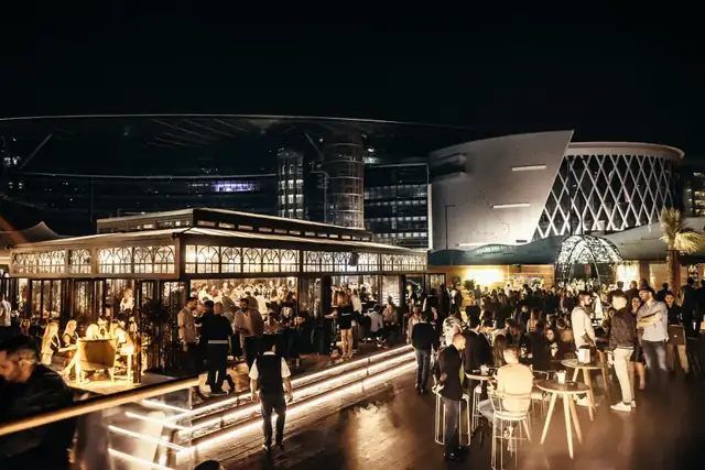 Meydan Hotel – Soho Garden